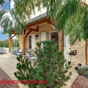  Hébergement de vacances Saint-forgeux-lespinasse, 3 Pièces, 4 Personnes - Fr-1-496-37 France